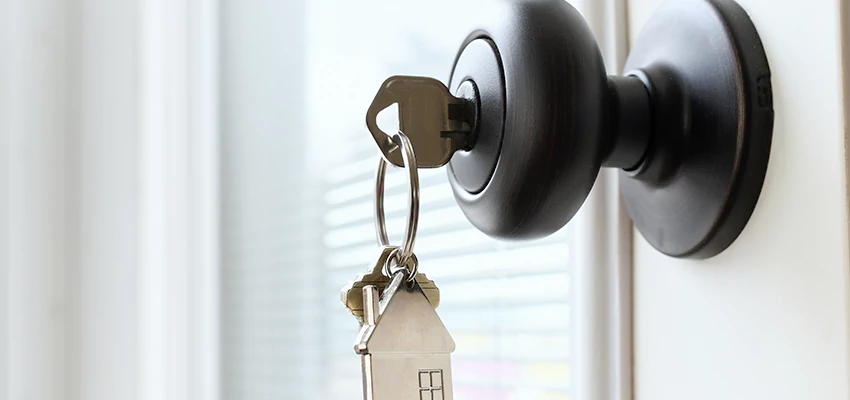 Bifold Door Knob Replacement in Big Bear City, California